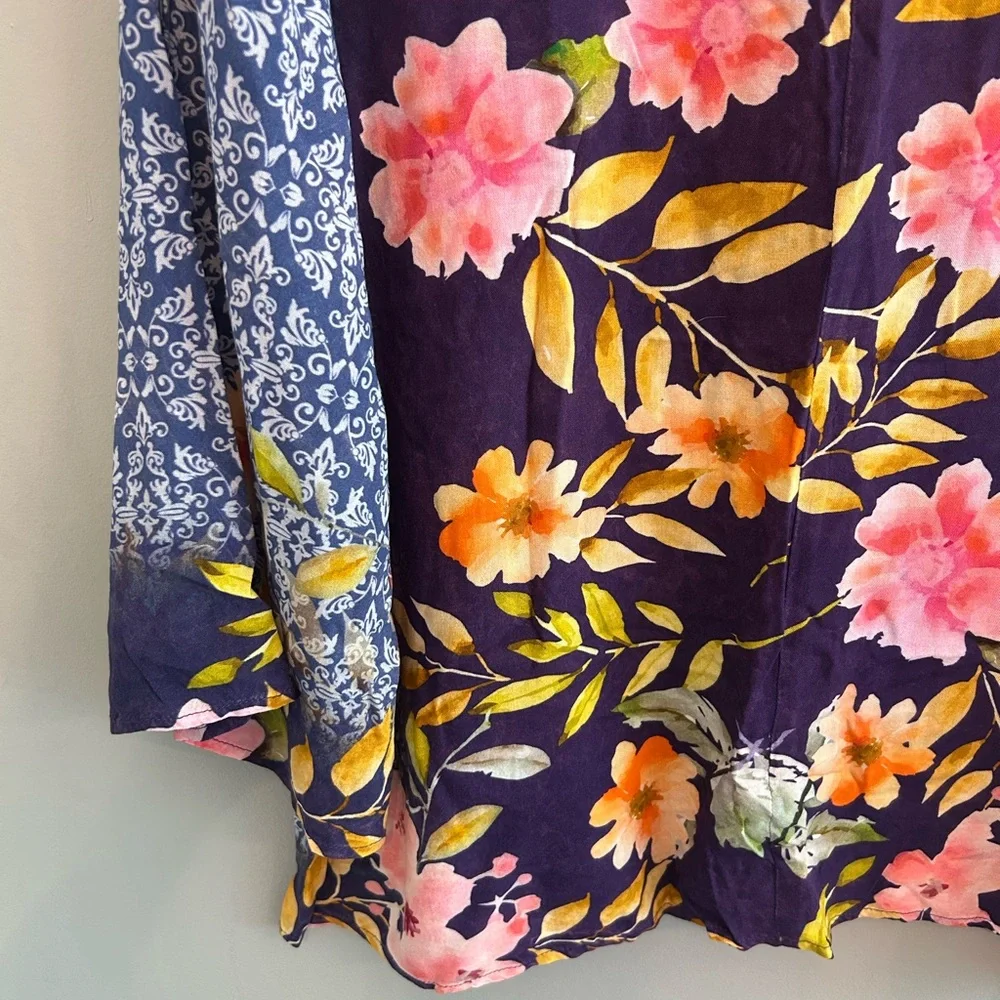 NWT Avani del amour floral bell sleeves top size S